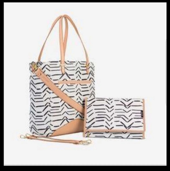 PARASOL Co. VEGAN DIAPER BAG - Picture 5 of 6